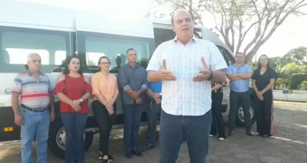 Prefeitura de Caracol adquire nova Van para transporte de pacientes a outros municípios