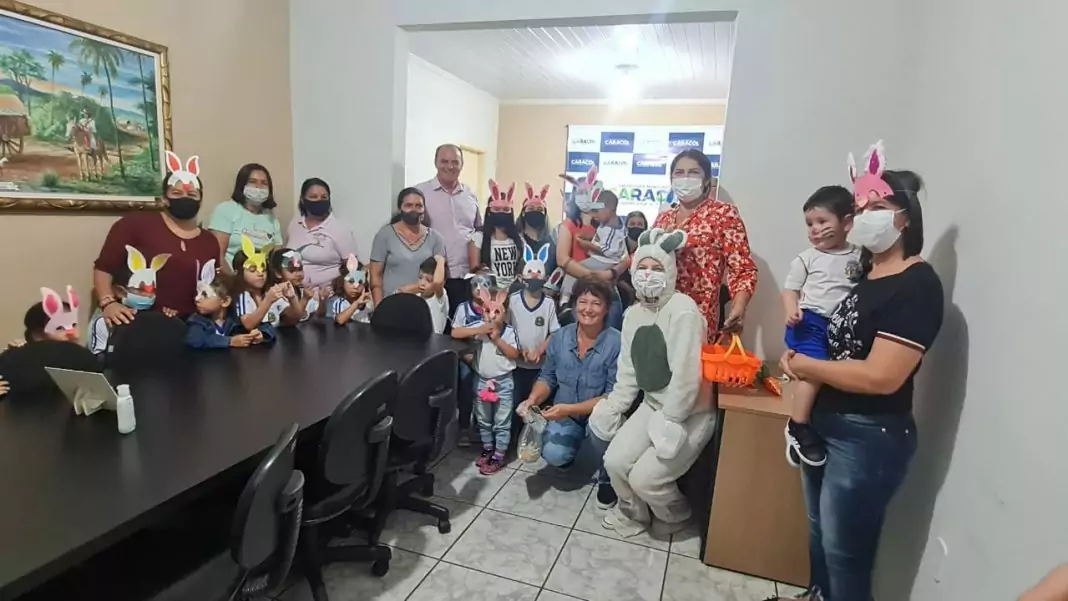 Alunos de CEIM realizaram visita surpresa ao prefeito