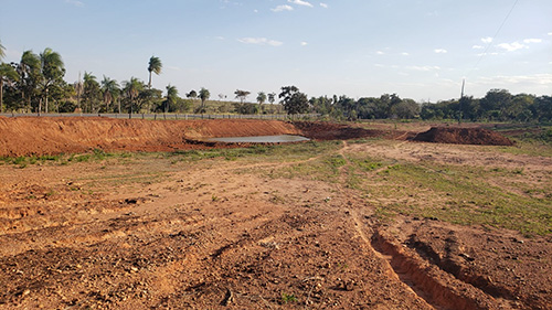 Prefeitura de Caracol auxilia piscicultores com construção e reforma de açudes