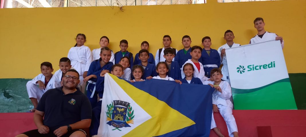 Caracol participa pela primeira vez de evento de Jiu-Jitsu com atletas do projeto Lutando pelo Bem