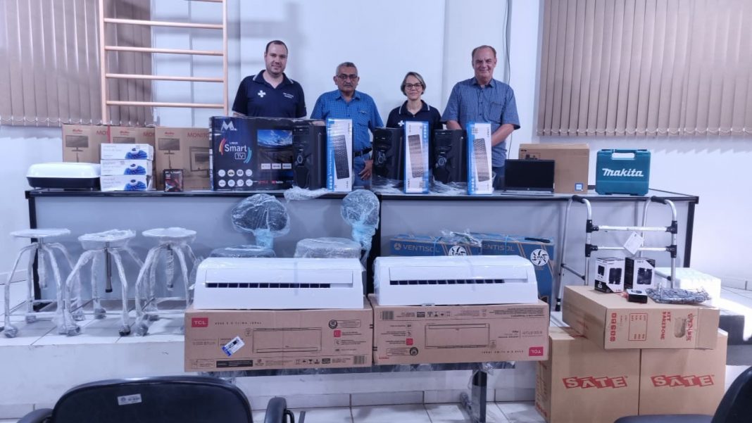 Secretaria de Saúde entrega novos equipamentos e materiais de expediente para Centro de Especialidades de Caracol