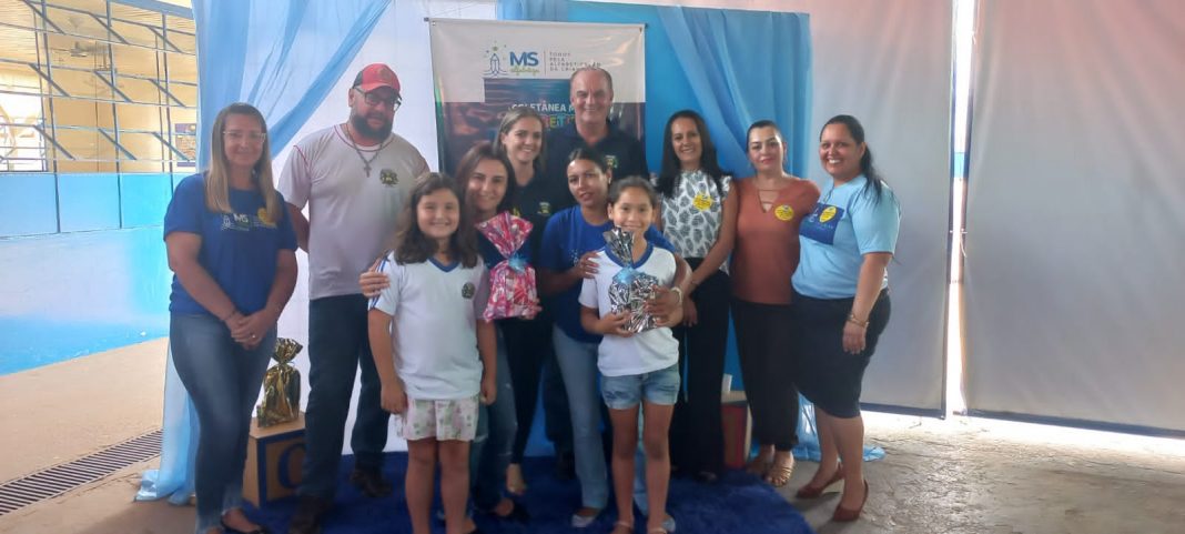 Prefeitura de Caracol premia alunos e professores destaque do programa MS Alfabetiza