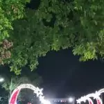 Com muita emoção e alegria, multidão prestigia inauguração da Iluminação Natalina de Caracol